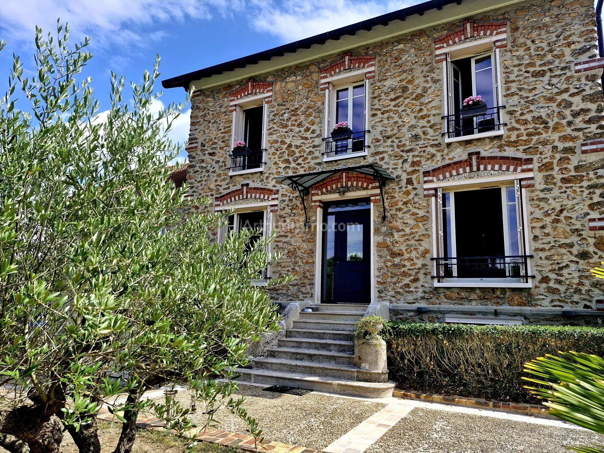 Maison 8 pièces 200 m² · à Mennecy · 200 m² · 649 000 €