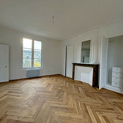 Maison 6 pièces 195 m²