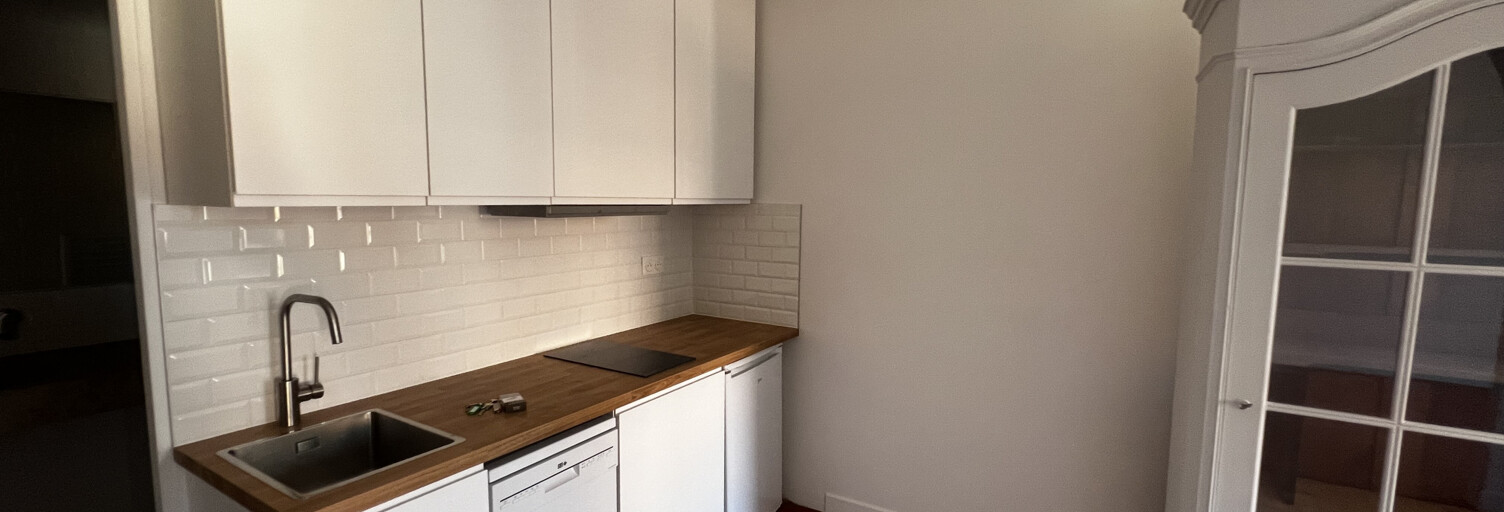 Appartement 1 Pièce 30 m² à louer à Sanary-sur-Mer (83110)