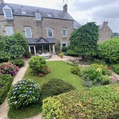 Maison 10 pièces 270000 €