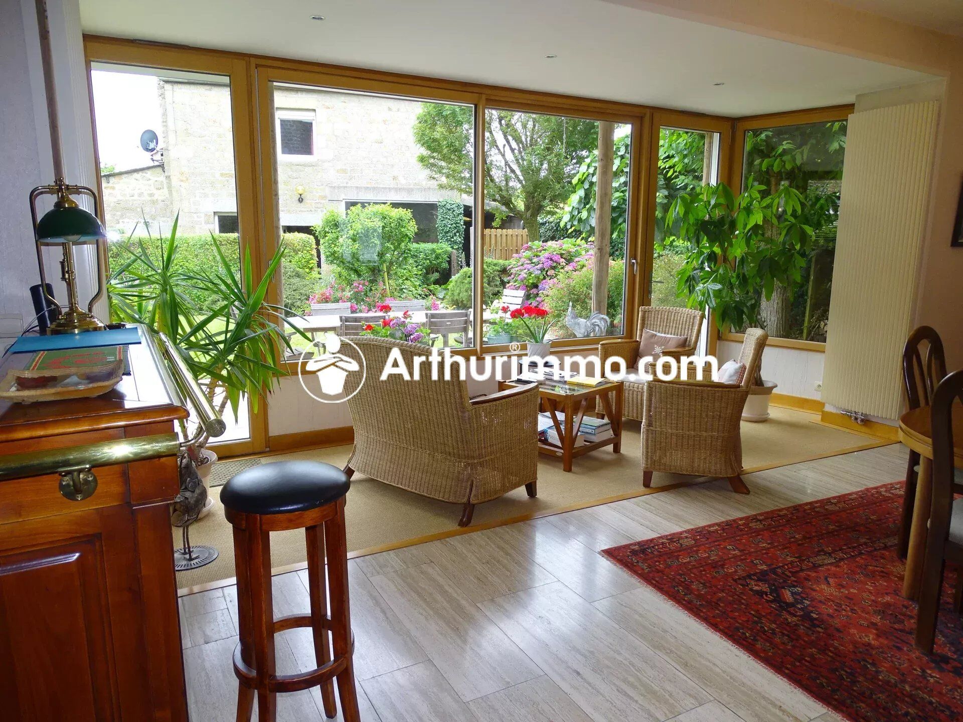 Maison 10 pièces 274 m² · à La Ferté-Macé · 274 m² · 229 900 €