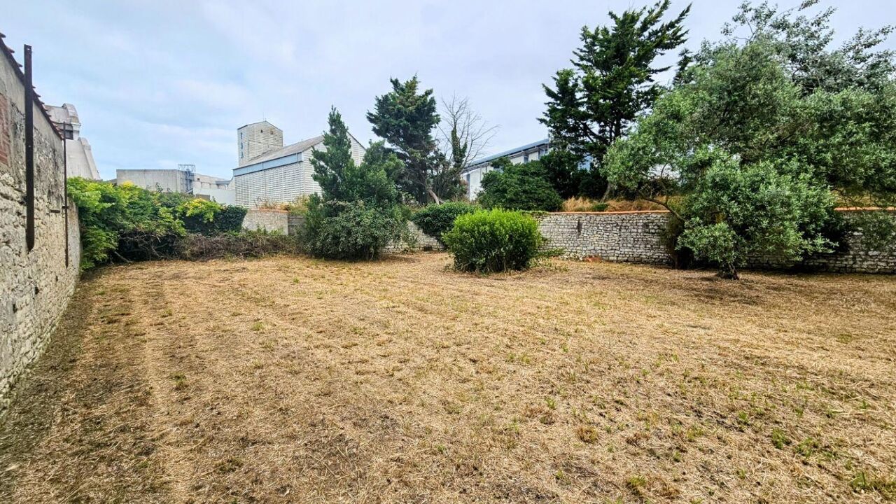 terrain  pièces 340 m2 à vendre à La Rochelle (17000)