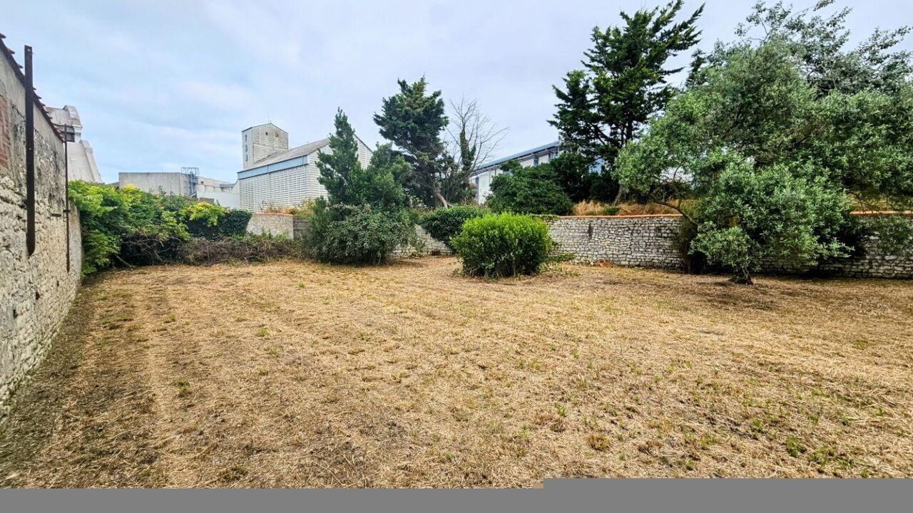 terrain  pièces 340 m2 à vendre à La Rochelle (17000)