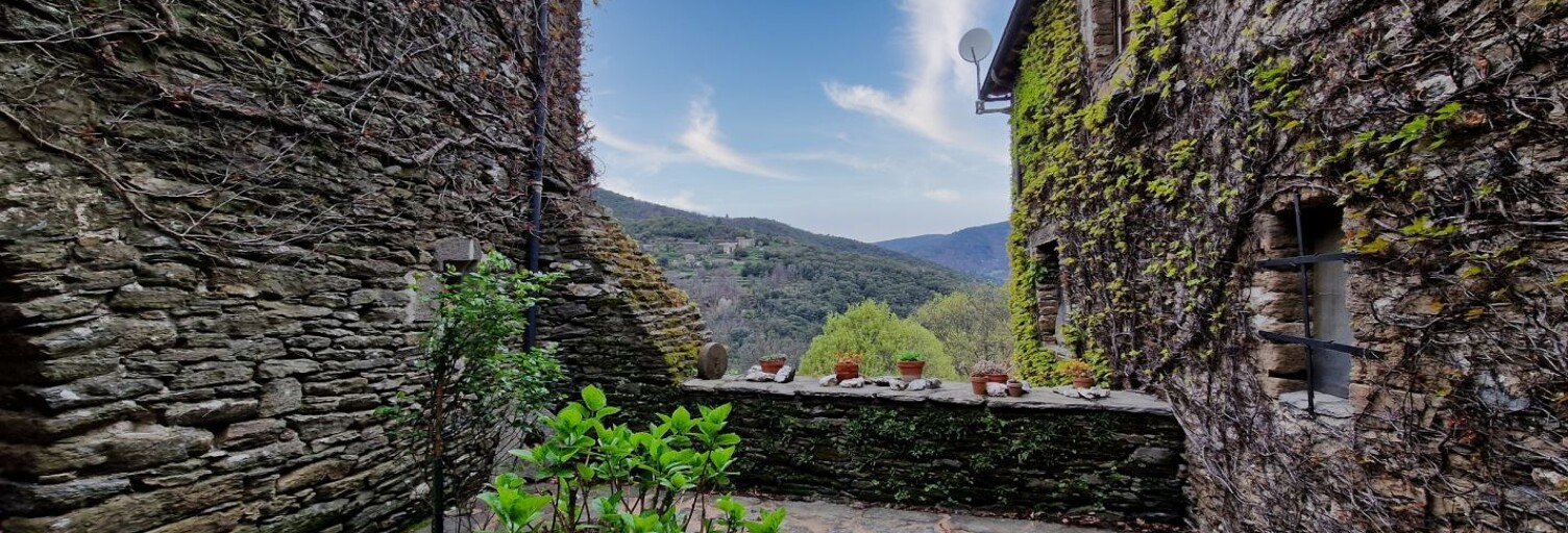 Maison 10 Pièces 160 m² à vendre à Saint-Germain-de-Calberte (48370)