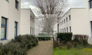 Bureau  657 m² à louer à Villeurbanne (69100)