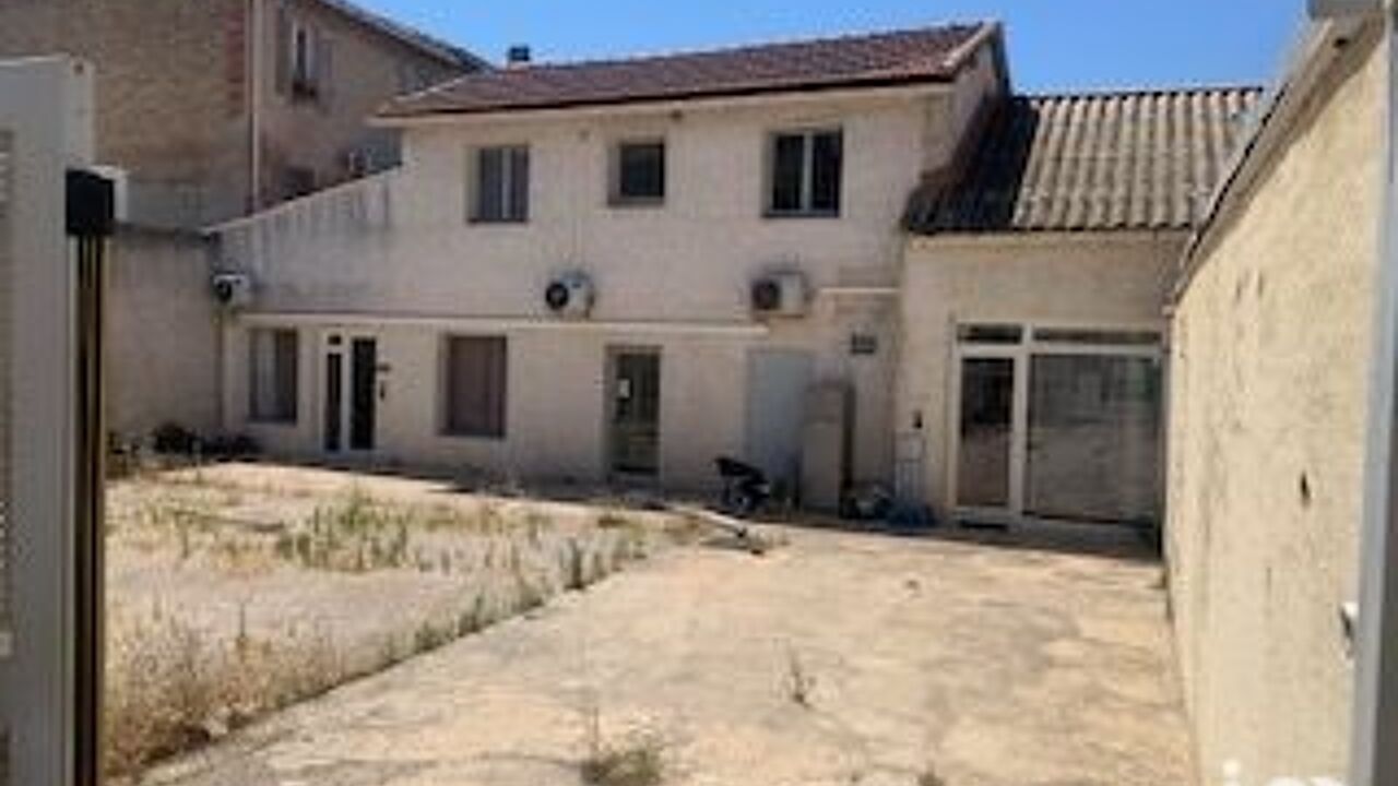 commerce  pièces 300 m2 à vendre à Marseille 11 (13011)