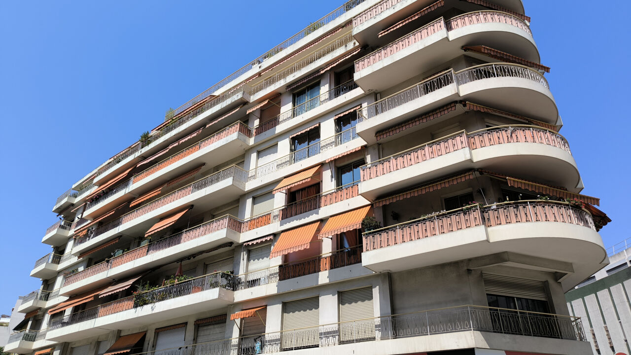 appartement 2 pièces 44 m2 à vendre à Nice (06100)