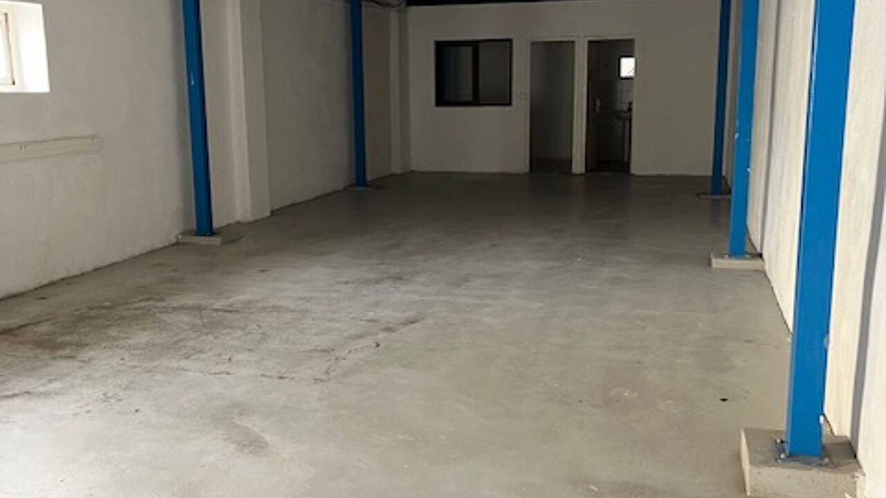 commerce  pièces 170 m2 à vendre à Marseille 15 (13015)