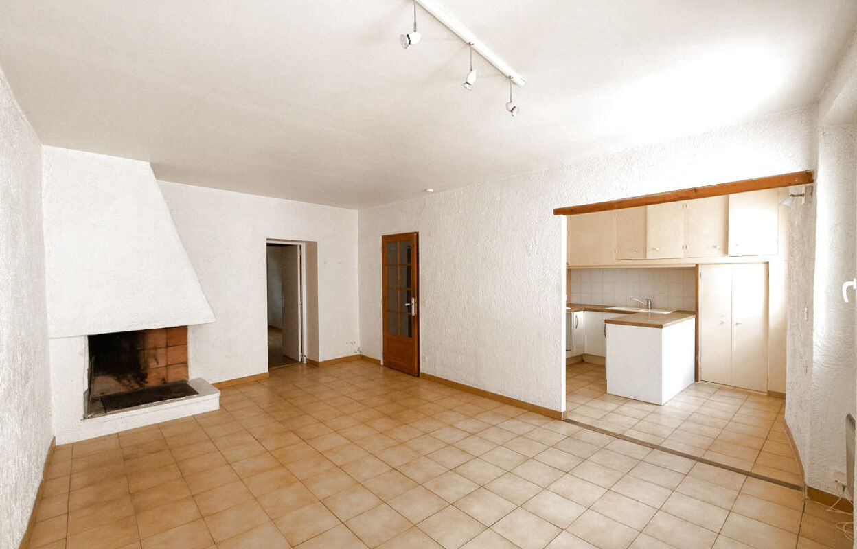 appartement 2 pièces 64 m2 à vendre à Roquevaire (13360)