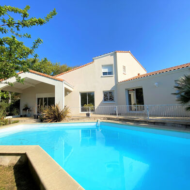 Maison 6 pièces 1126000 €