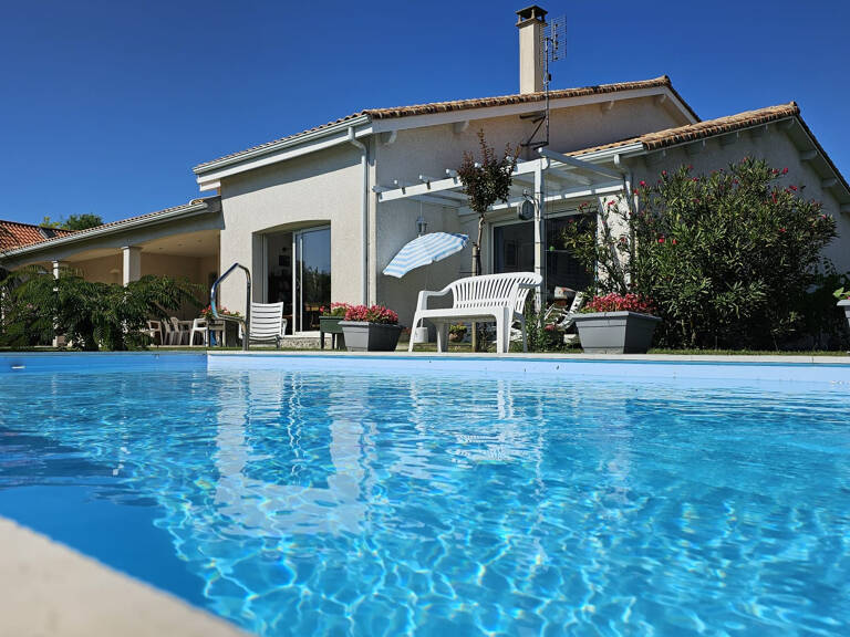 VILLA avec PISCINE — photo 1