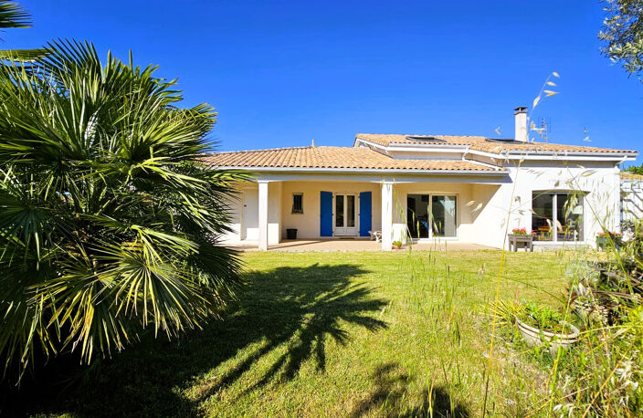 VILLA avec PISCINE — photo 2
