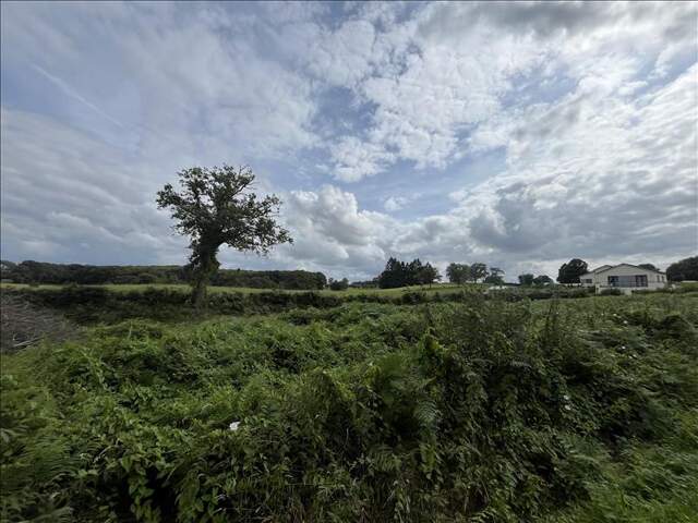 Terrain à bâtir de 0 pièces principales — photo du bien