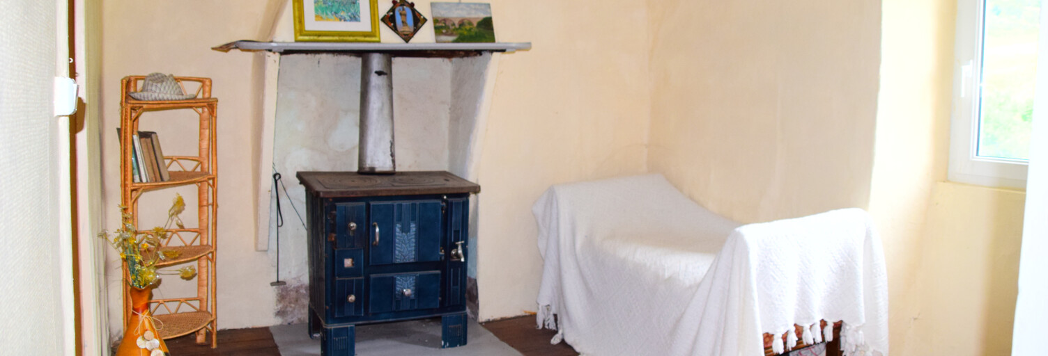 Maison 13 Pièces 150 m² à vendre à Saint-Cirgues-en-Montagne (07510)