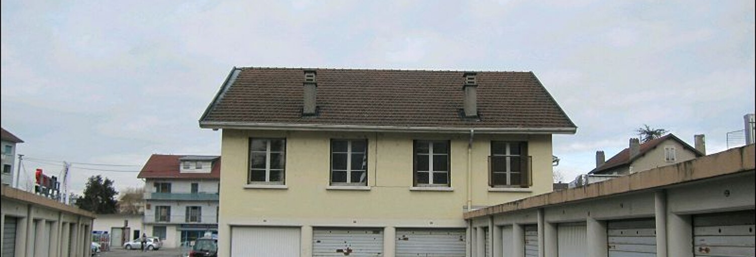 Garage   m² à louer à Annecy (74000)