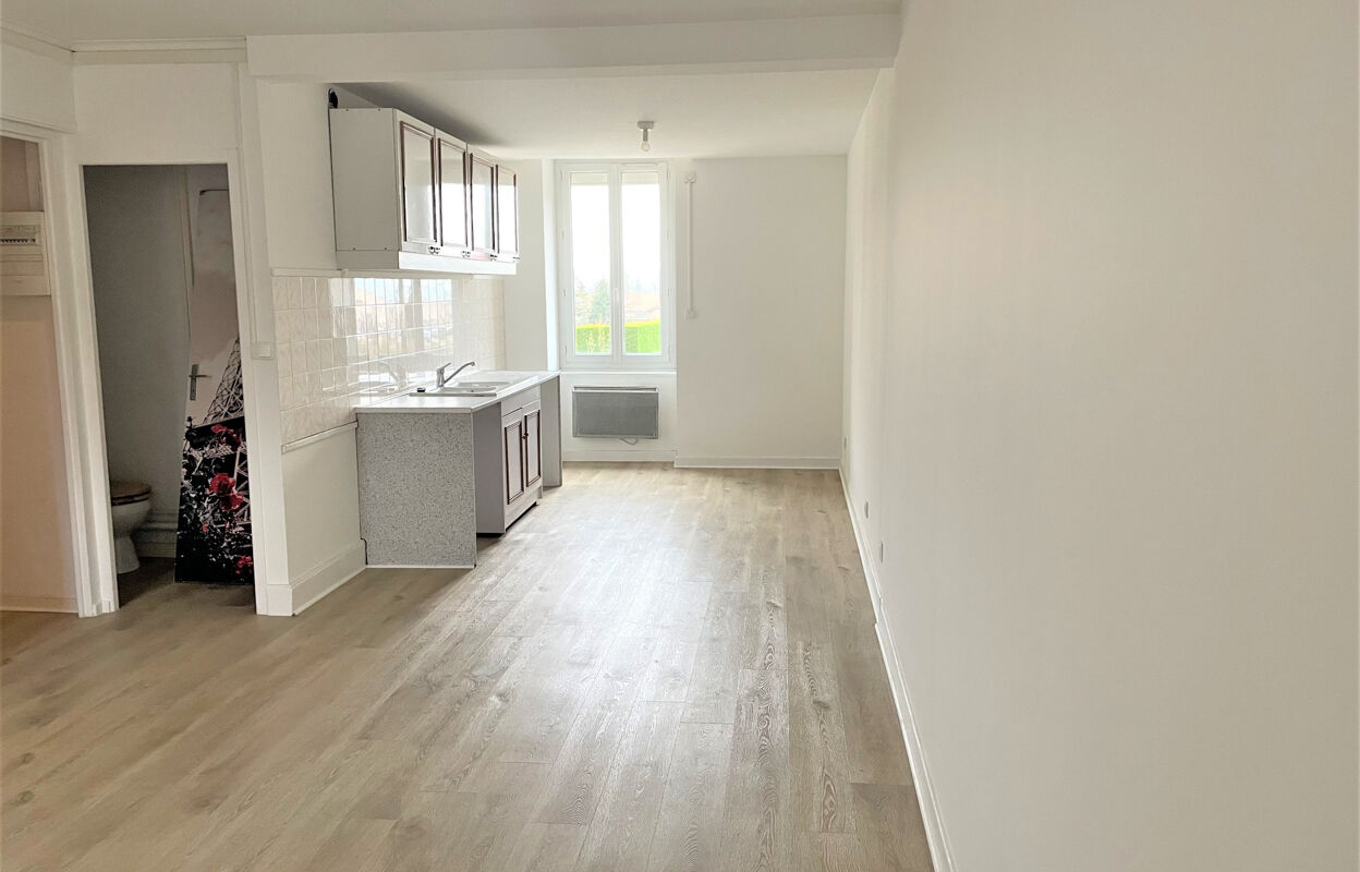 appartement 4 pièces 77 m2 à louer à Saint-Sorlin-en-Valloire (26210)