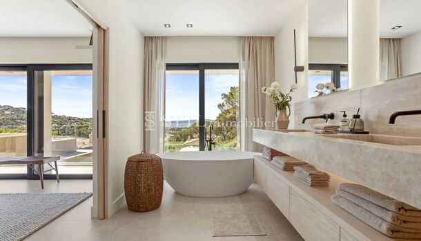 Villa / Maison 5 pièces  à louer Sainte-Maxime 83120