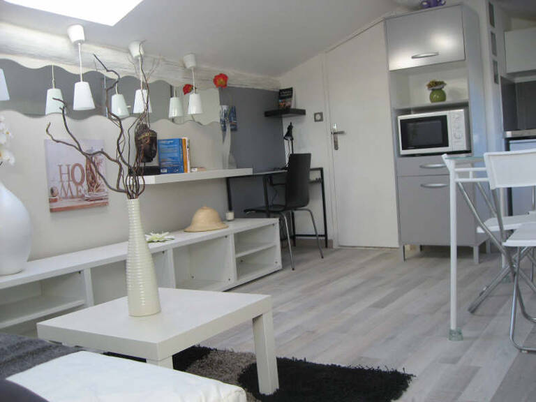 STUDIO AVIGNON  INTRA MUROS — photo 1