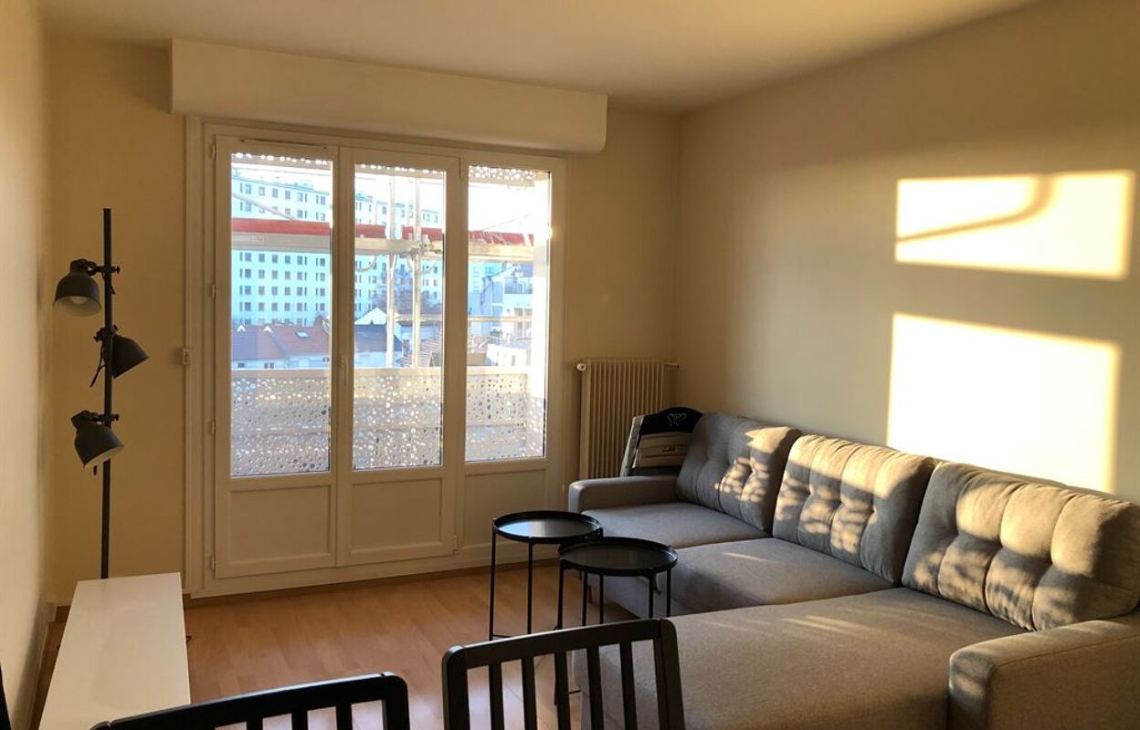 appartement 2 pièces 41 m2 à vendre à Reims (51100)