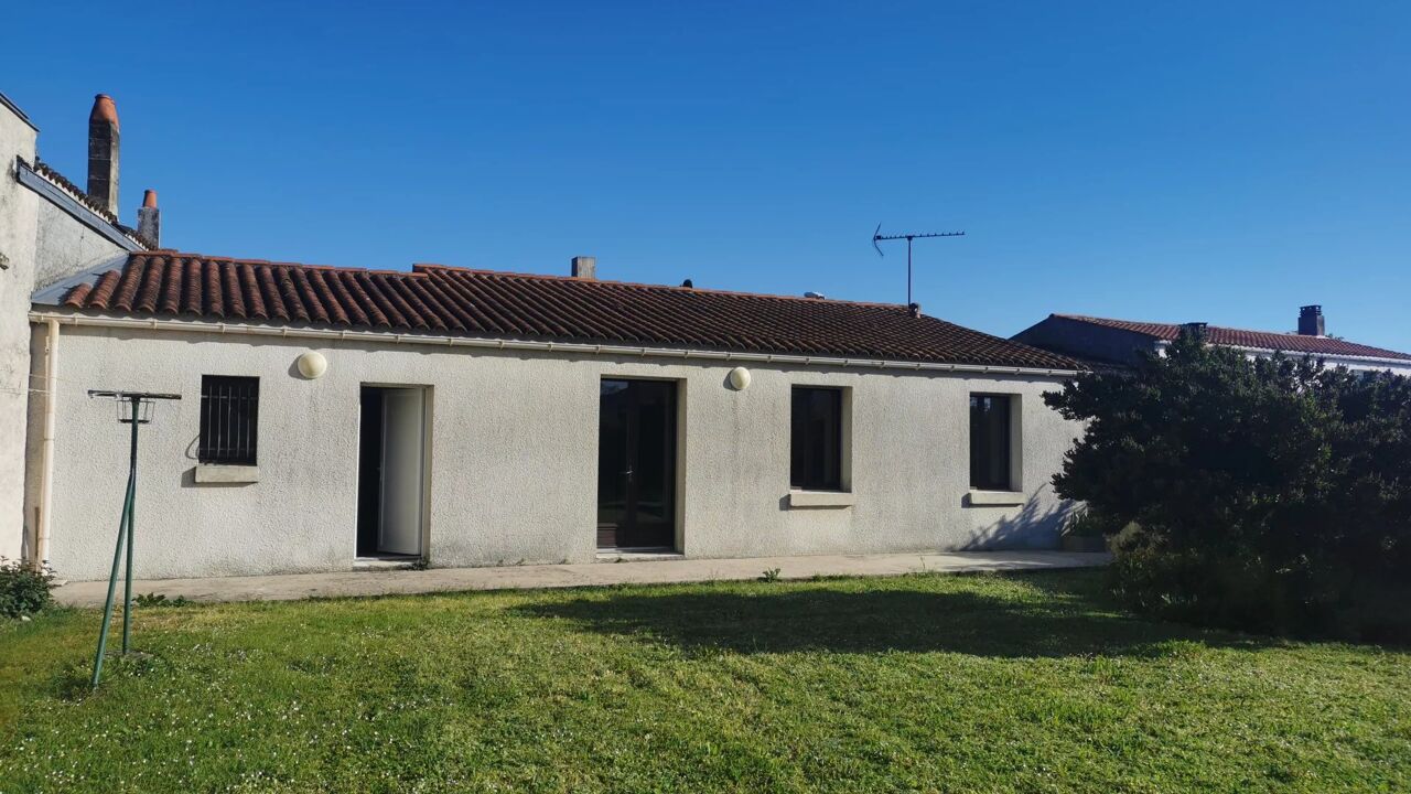 maison  pièces 76 m2 à vendre à La Jarrie (17220)