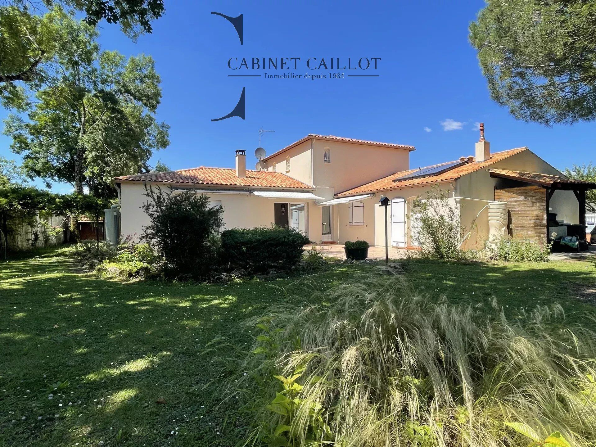 Villa / Maison  T7 à vendre Thénac 17460