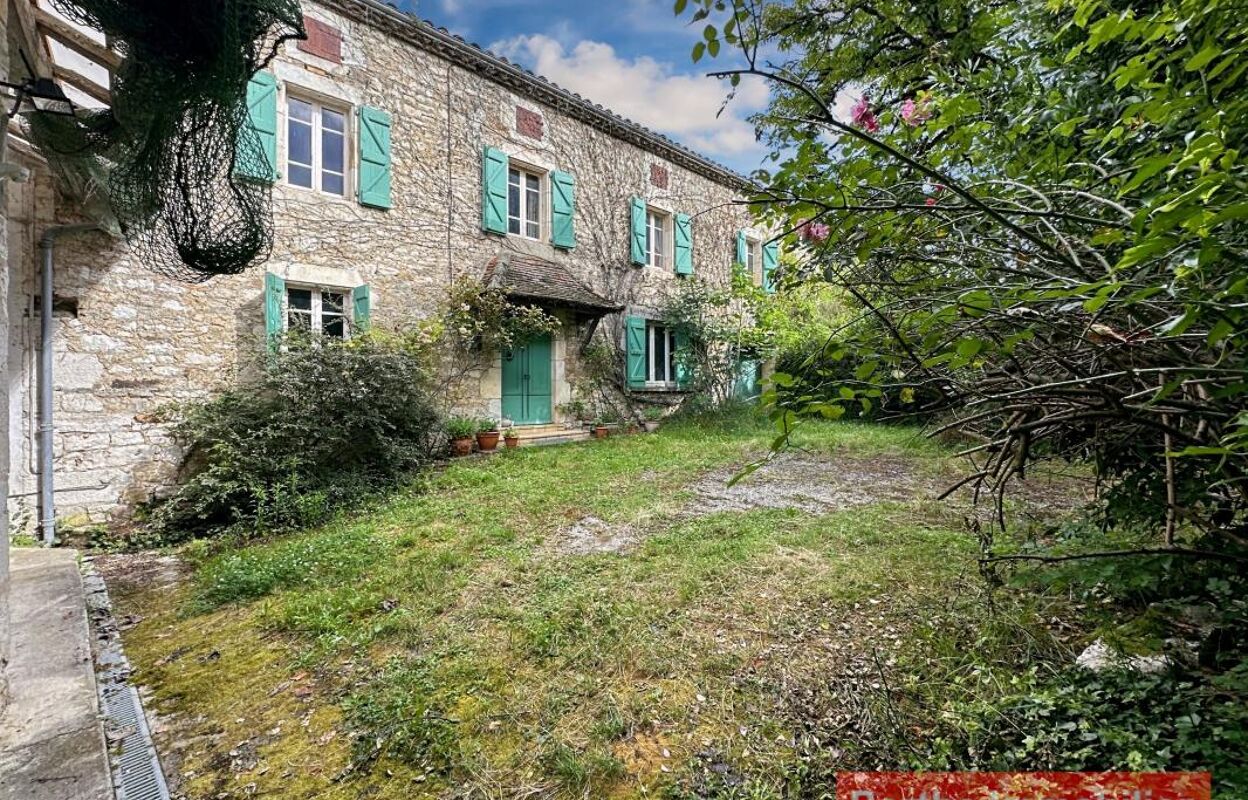 maison 7 pièces 280 m2 à vendre à Saint-Beauzile (81140)