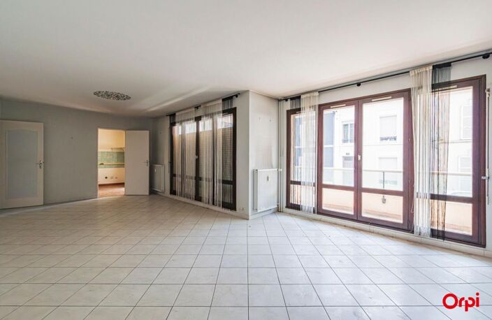 Appartement À Vendre — photo 2