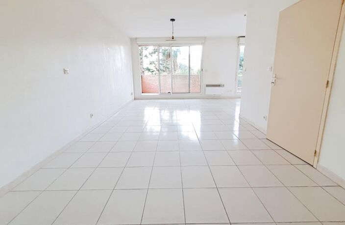 Appartement T2 avec balcon et place de parking — photo 3