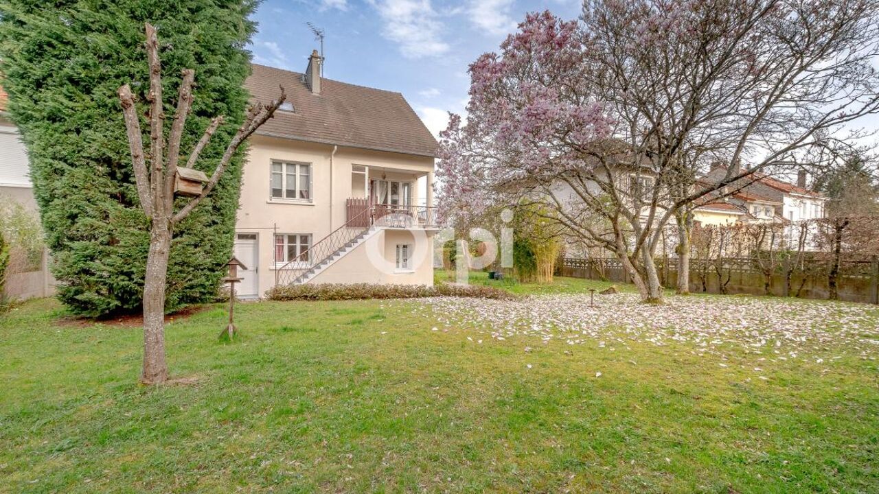 maison 8 pièces 276 m2 à vendre à Limoges (87000)