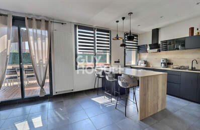 APPARTEMENT AVEC DEUX CHAMBRES UNE TERRASSE ET UN PARKING FAU... — photo du bien