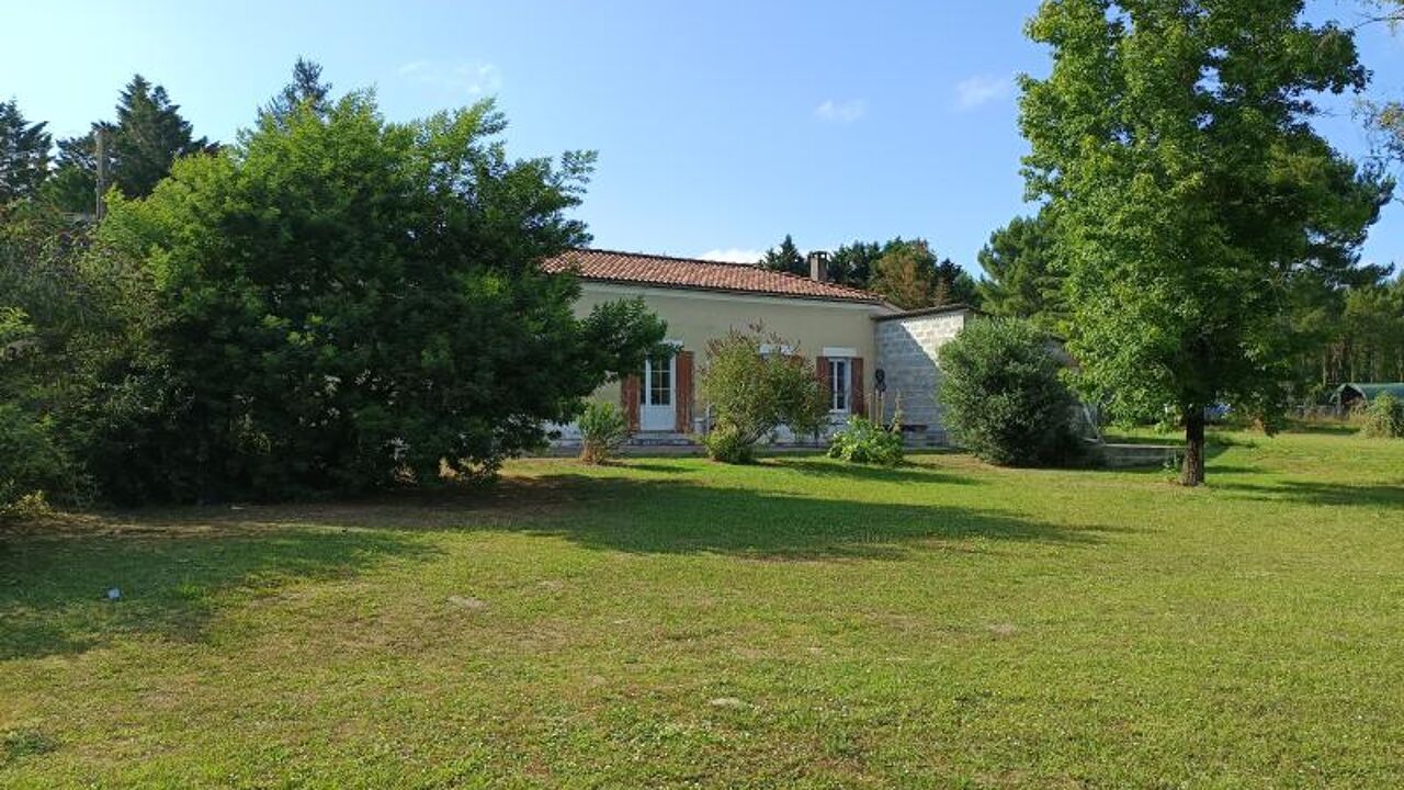 maison 6 pièces 172 m2 à vendre à Saint-Vallier (16480)