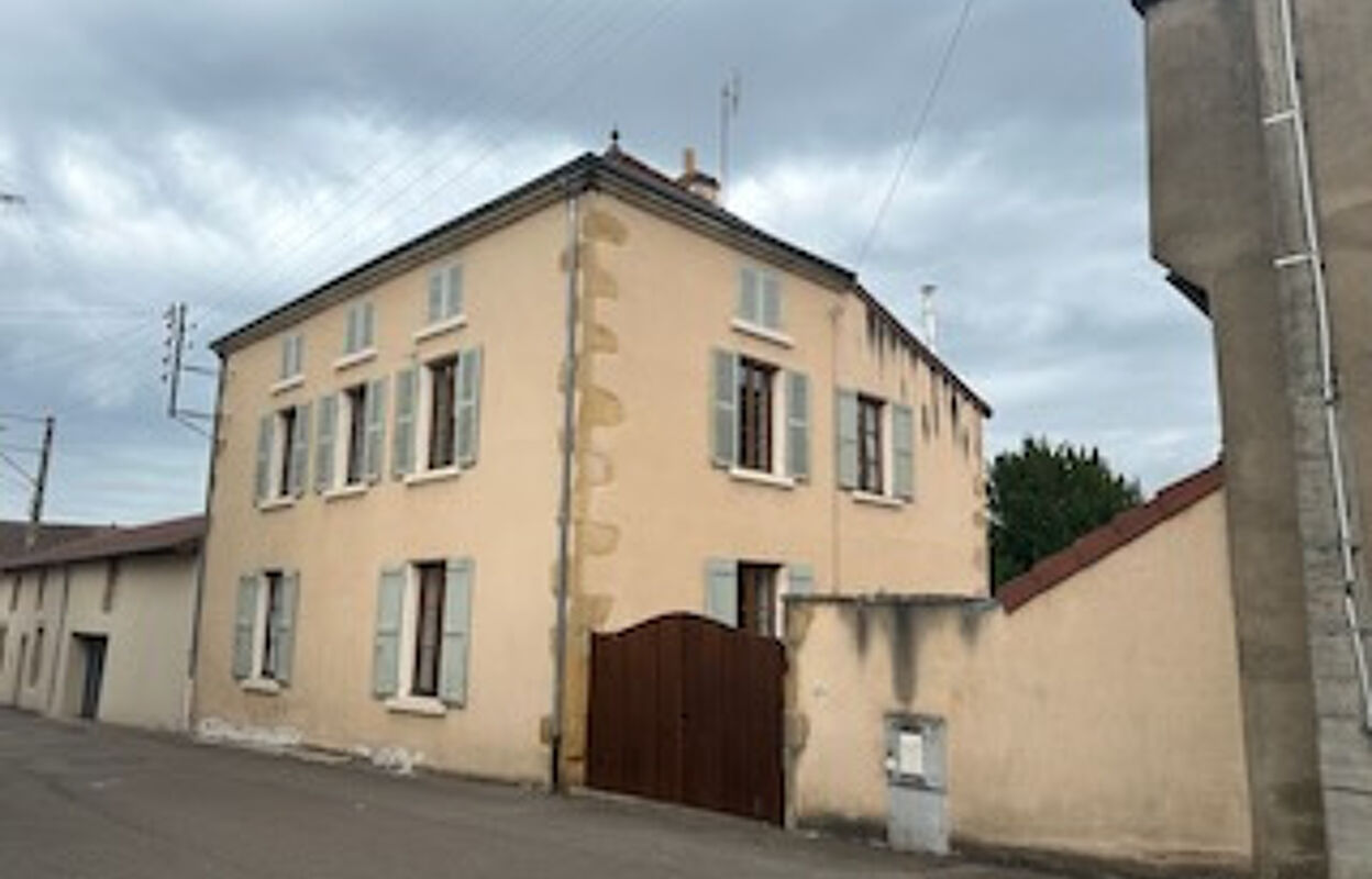 maison 9 pièces 170 m2 à vendre à Marcigny (71110)