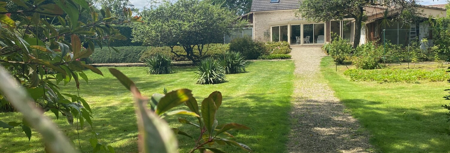 Maison 8 Pièces 135 m² à vendre à Voulon (86700)