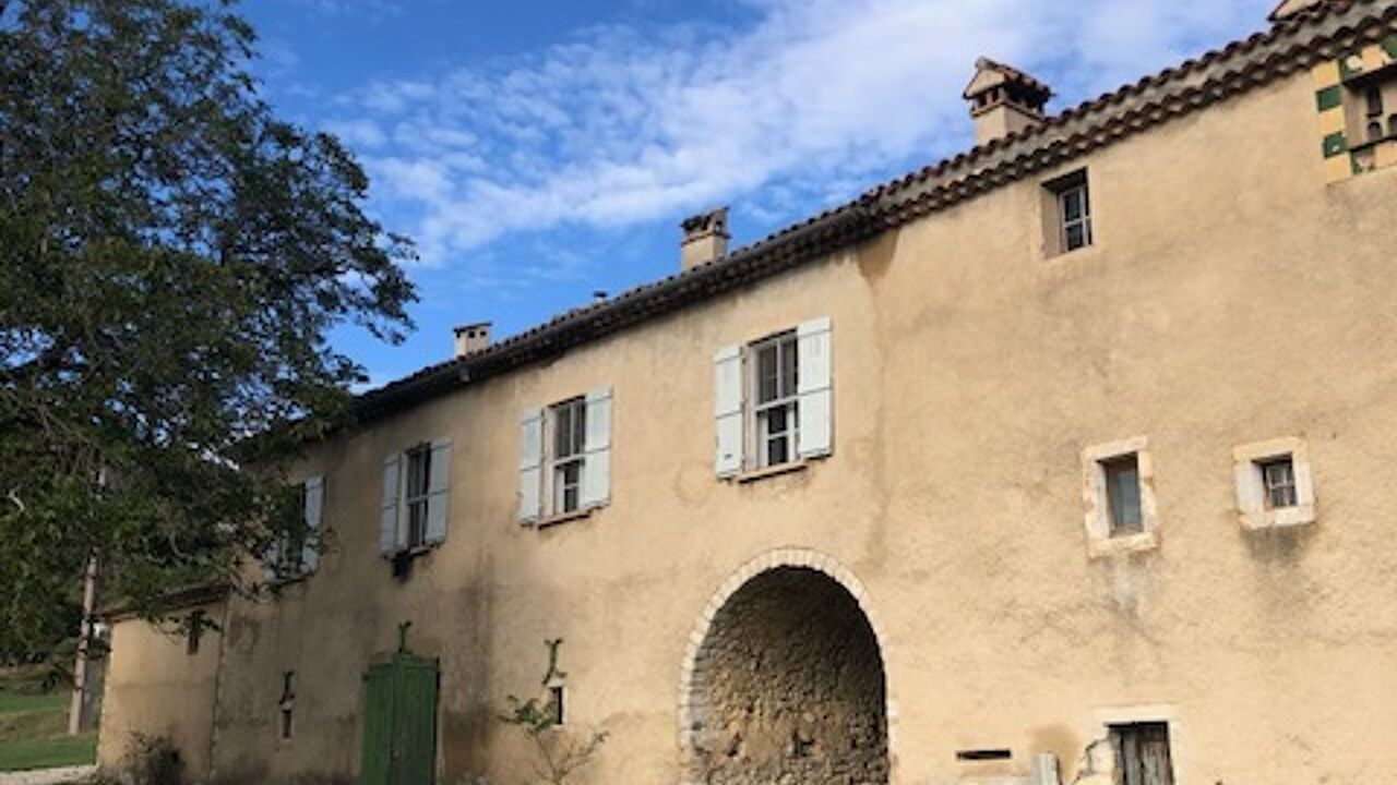 maison 4 pièces 102 m2 à vendre à La Roque-Esclapon (83840)