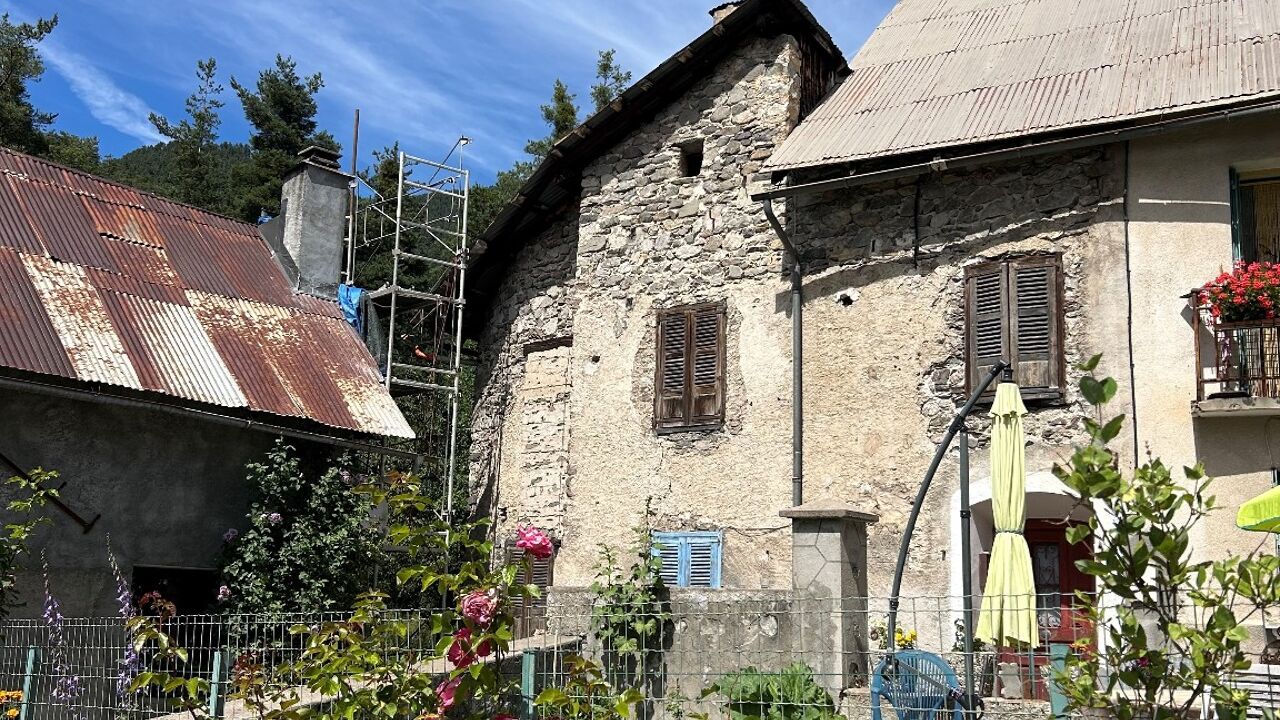 maison 5 pièces 54 m2 à vendre à Saint-Chaffrey (05330)