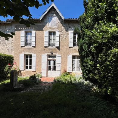 Maison 8 pièces 185 m²