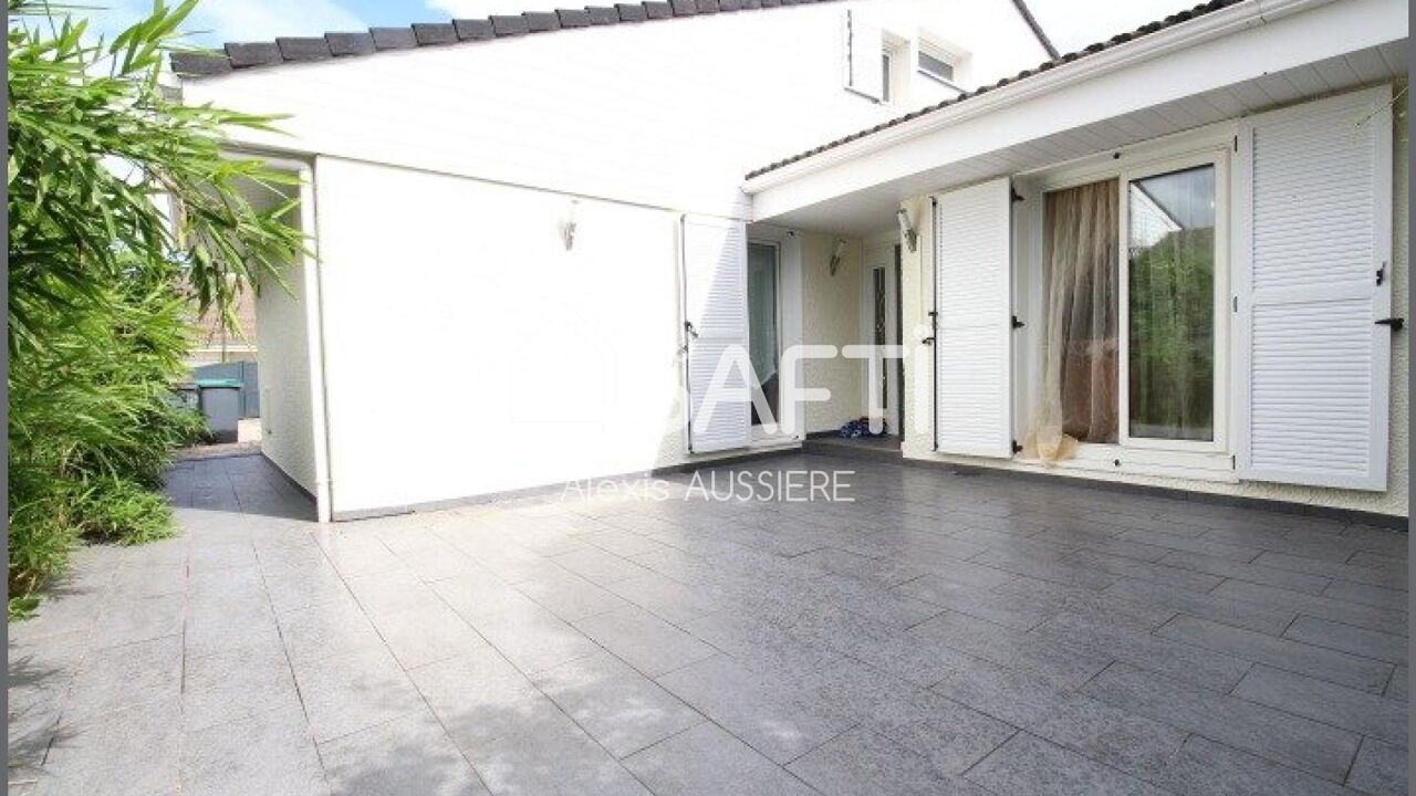 maison 6 pièces 115 m2 à vendre à Mandres-les-Roses (94520)