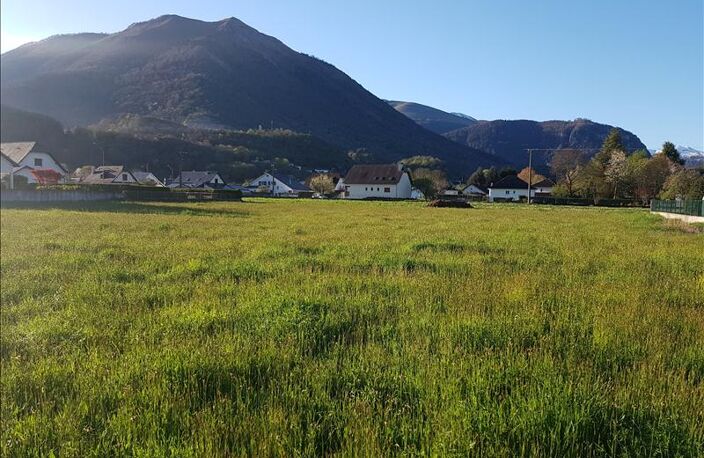 TERRAIN CONSTRUCTIBLE LOUVIE JUZON - 1800 m2 — photo 2