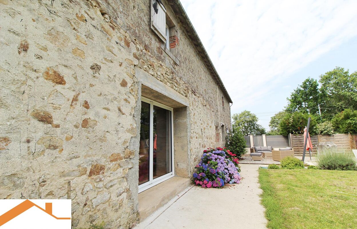 maison  pièces 180 m2 à vendre à Beaufou (85170)