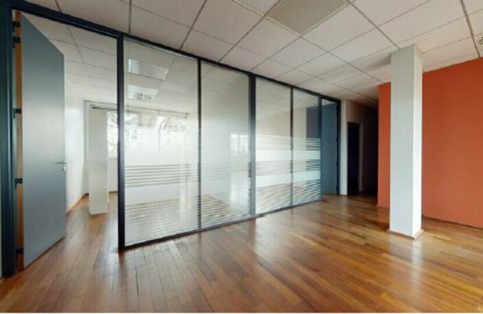 BUREAUX à LOUER — photo 4