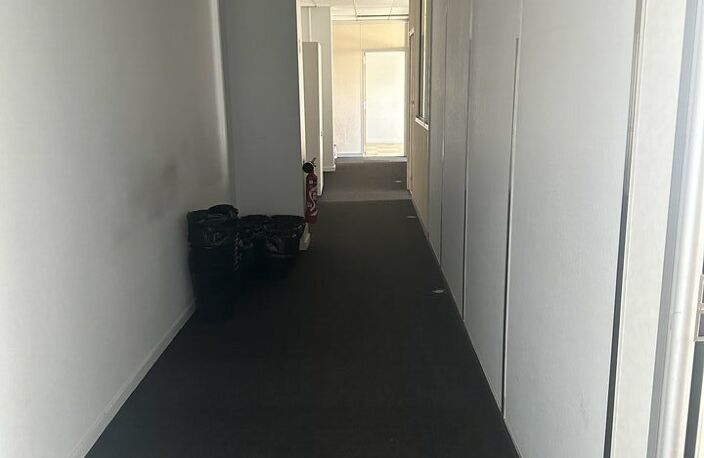 BUREAUX à LOUER — photo 5