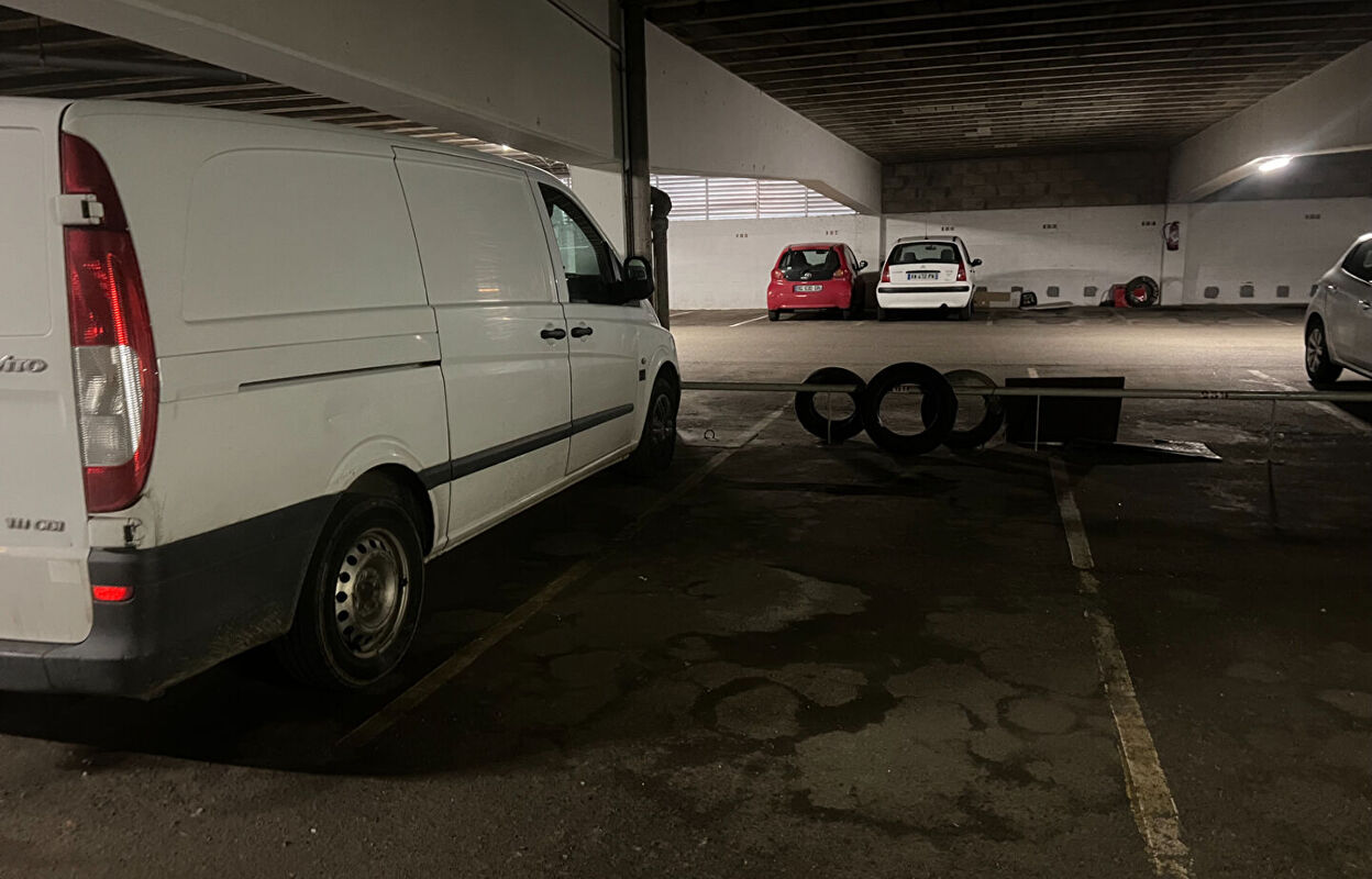 garage  pièces  m2 à vendre à Rennes (35000)