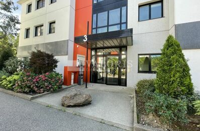 location bureau 24 759 € CC /mois à proximité de Saint-Quentin-Fallavier (38070)