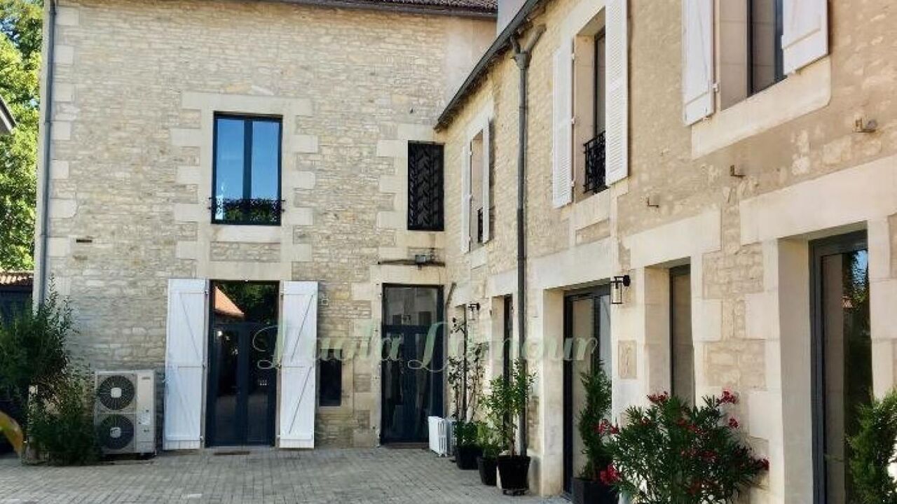 maison 10 pièces 335 m2 à vendre à Poitiers (86000)