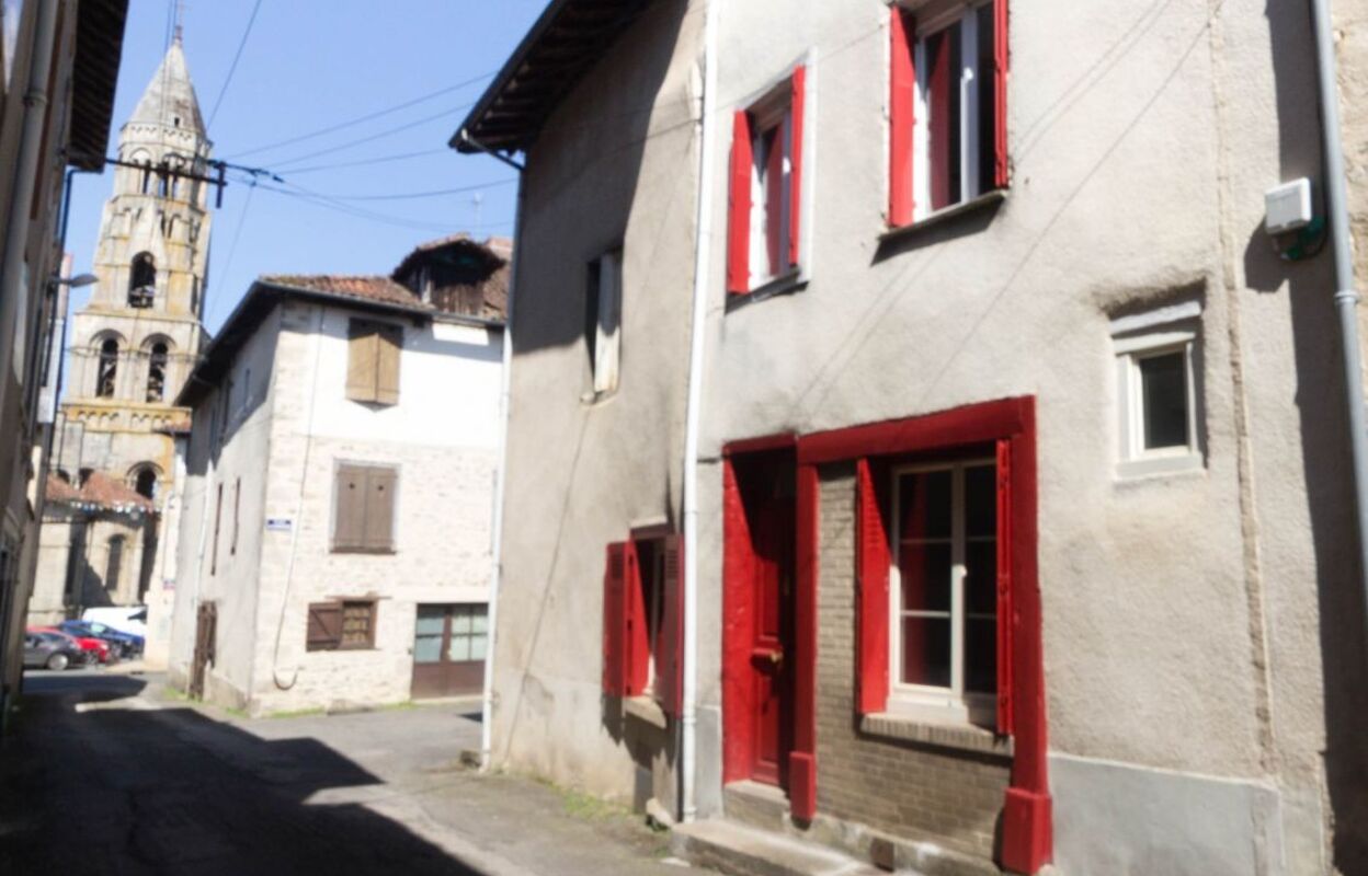 maison 3 pièces 101 m2 à vendre à Saint-Léonard-de-Noblat (87400)