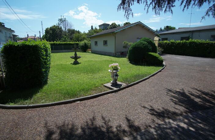 VILLA Basse ville — photo 2