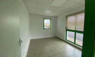 Commerce  268 m² à louer à La Chapelle-Heulin (44330)