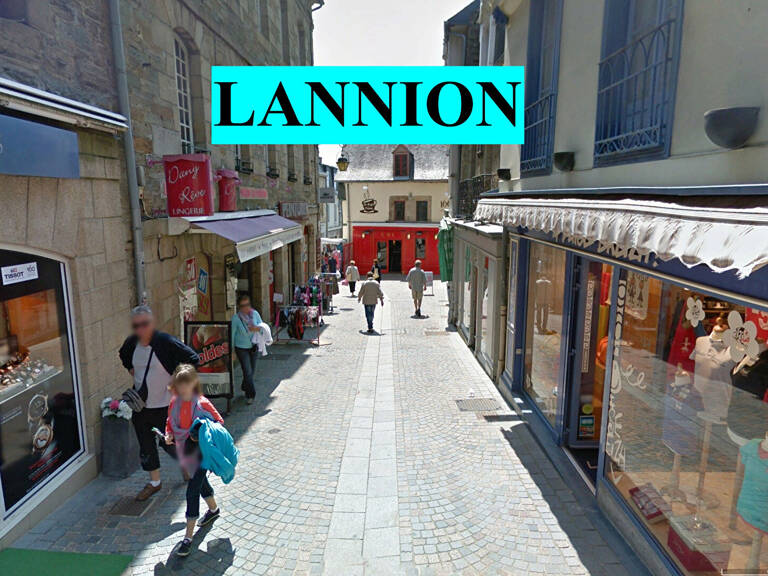 LANNION - RUE PIETONNE- EMPLACEMENT N°1 -Cession de bail — photo 1