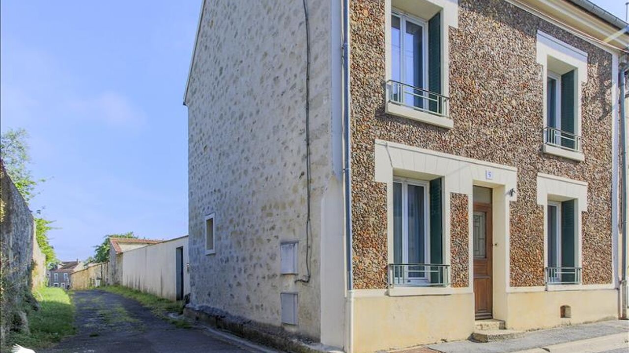 maison 6 pièces 82 m2 à vendre à Marines (95640)