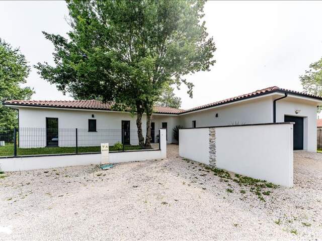 Villa de 5 pièces principales — photo du bien